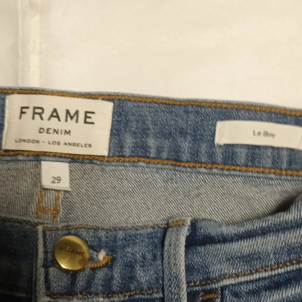 Frame Denim Women's Le Boy Cropped Ankle Jeans in Blue